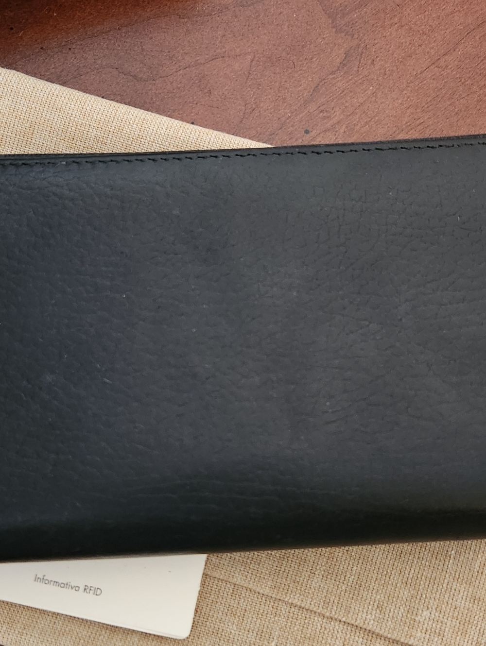 Gucci Marmont Bow Black Leather Zipper Around Wallet - Picture 5 of 9